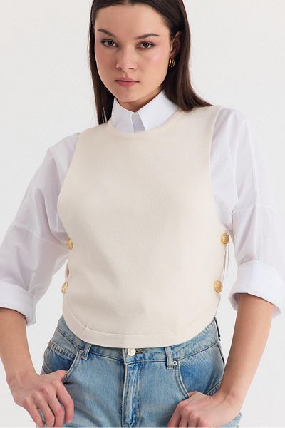 Rays Cream Side Button Detail Zero Sleeve Sweater 2111