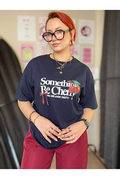 Tumtum Wear تيشيرت بنمط الكرز كبير الحجم