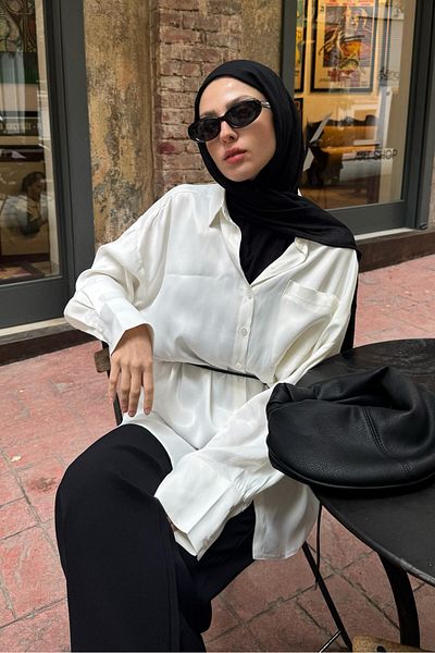 Touché Privé Relax Fit Satin Shirt