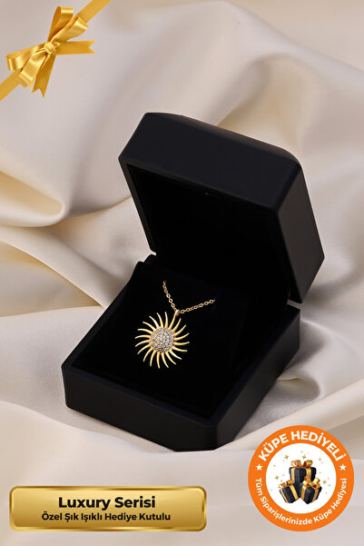 Lucente Jewellery Luxury Serisi Işıklı Hediye Kutulu 925 Ayar Altın Gümüş Kaplama Antik Mısır Güneş Güneşli Kolye
