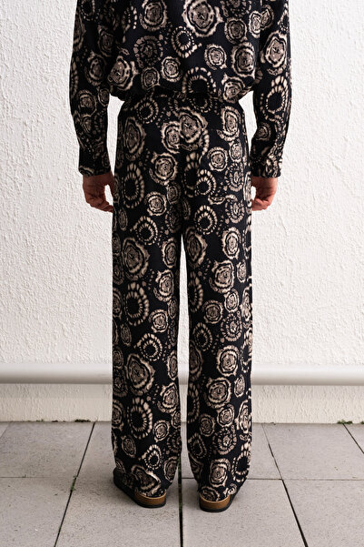 GIESTO Чорні штани з візерунком