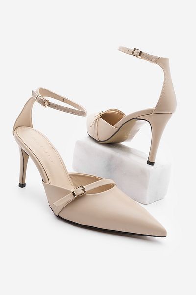 Marjin Dámské jehlové boty Nalin Beige – podpatky se špičatou špičkou a detailem přezky