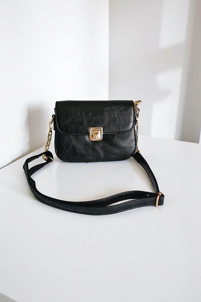 Classbag Geantă de umăr pentru femei, neagră, cu design modern