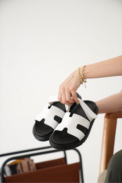 CİMİLİ SHOES Papuci de damă negri cu velcro cu talpă dublă