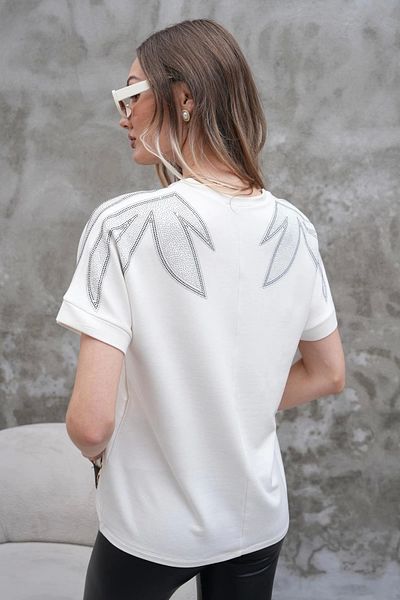 Bİ.GİYSEN Women's White Large Size V-Neck Shoulders Leaf Crystal Stone Embroidered Lycra Short Sleeve Buluz