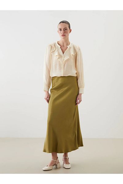 LC Waikiki Γυναικεία μπλούζα LCWAIKIKI Classic Beige με V λαιμόκοψη