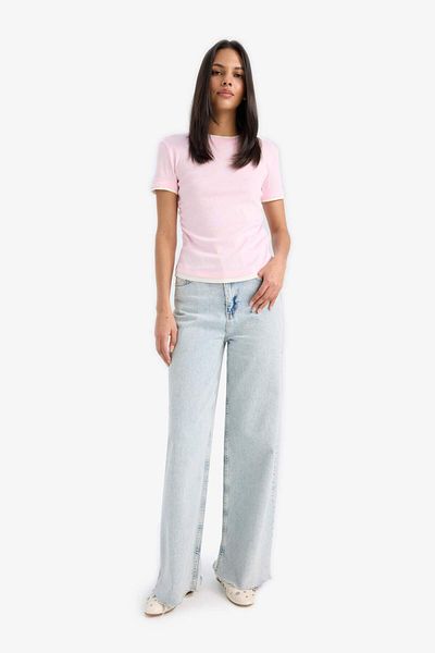 DeFacto Slim Fit Slim Fit Crew Neck Basic μονόχρωμο κοντομάνικο ροζ μπλουζάκι F3504ax25sm