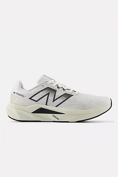 New Balance Mfcprcw5 White Men's Sports Shoes