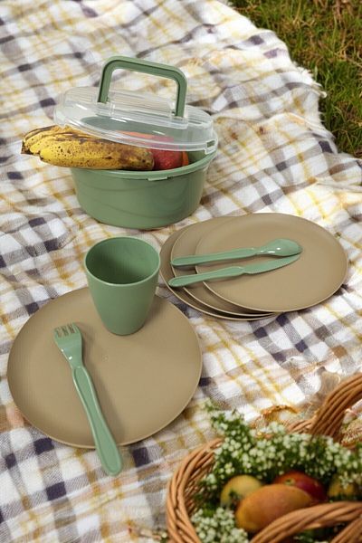 İronika Plastic Picnic Set for 6 People - 32 Pieces, Fork Cup Spoon Knife Dining Breakfast Set - Coffee