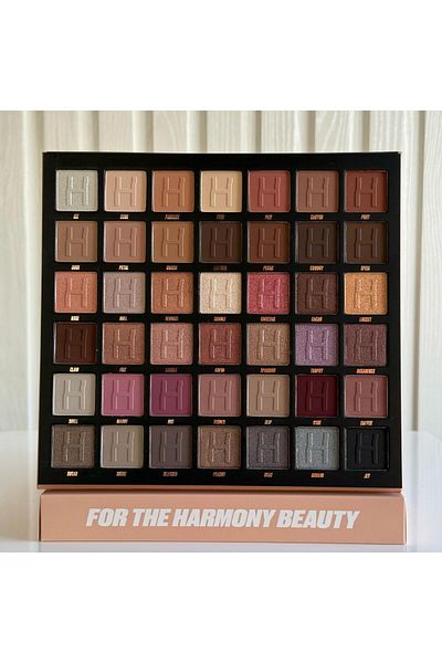Harmony Beauty نيوتشرال مجموعة ظلال العيون الفاخرة 42 لون من هارموني بيوتي