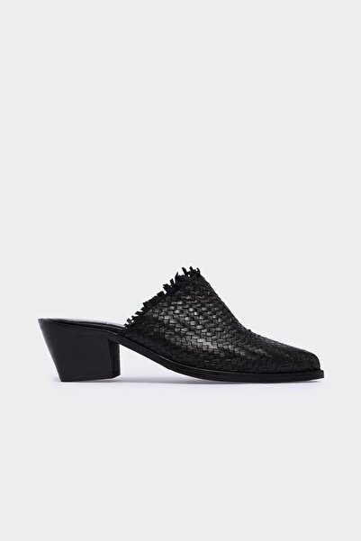 Favreu Women's Black Leather Knitting Slippers