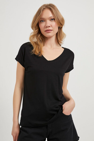 Arma Life Γυναικείο φαρδύ καλοκαιρινό μπλουζάκι με λαιμόκοψη V Casual Viscose μαύρο