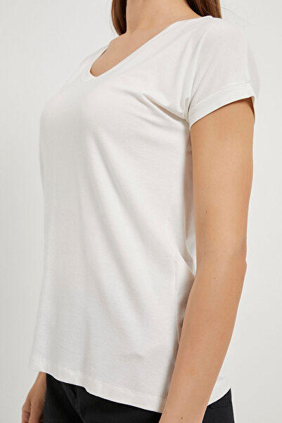 Arma Life Women's Loose Summer V-Neck Casual Viscose Ecru T-Shirt