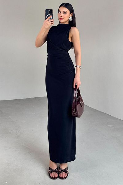 Cappmoda ELB-13287 Μαύρο Μακρύ Φόρεμα με Μαζευμένο Πλαϊνό Σταντ Μηδενικό Μανίκι