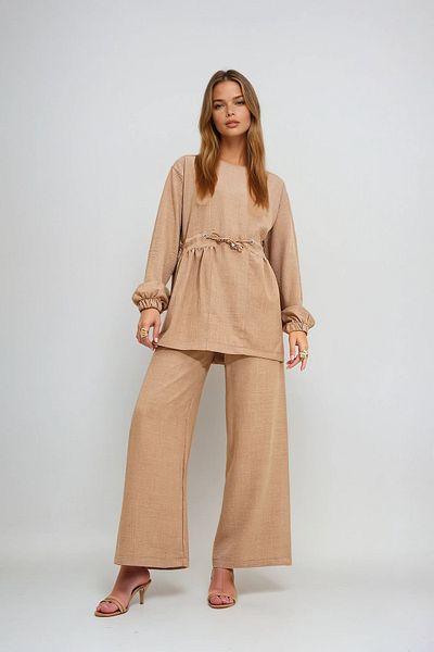 VAGGON بدلة تونيك نسائية باللون البيج وياقة دائرية وحزام ذاتي Palazzo Pants PRMX12299