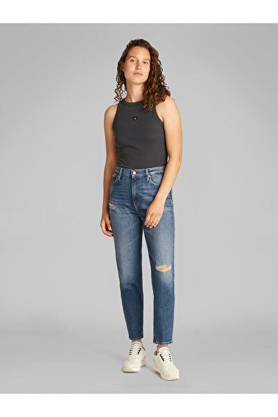 Calvin Klein Calvin Klein Women Denim Medium Mom Tapered Jeans
