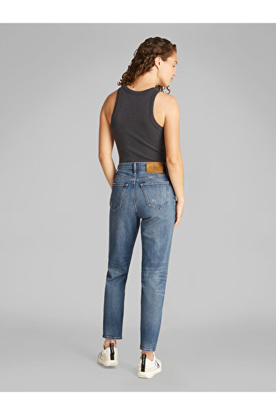 Calvin Klein Calvin Klein Women Denim Medium Mom Tapered Jeans