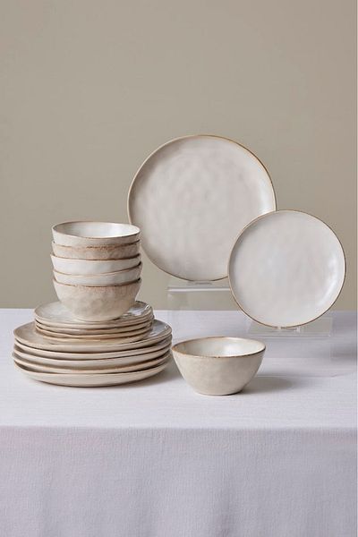 Karaca Aria Beige Reactive 18 Piece Dinnerware Set for 6 People