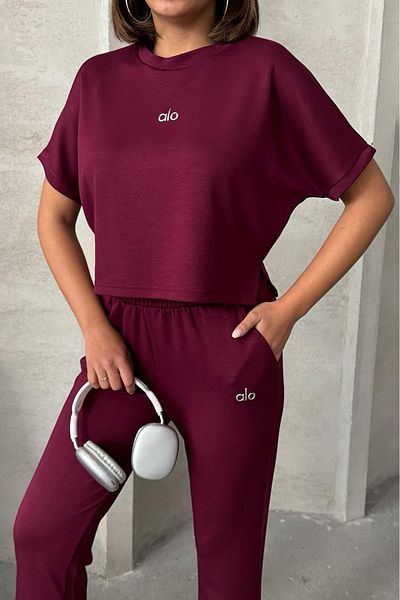 XXL BUTİK طقم رياضي صيفي نسائي بتفاصيل أرجل
