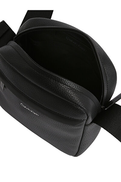 Calvin Klein Calvin Klein Black Must Reporter Crossover Bag