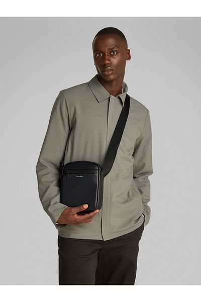 Calvin Klein Calvin Klein Black Must Reporter Crossover Bag