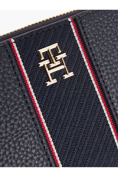 Tommy Hilfiger Monogram Women's Navy Blue Zippered Wallet