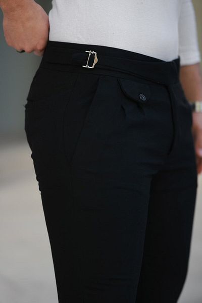 TUA MODA Tua Moda Men's Waist Buckle Detailed Pleated Trousers