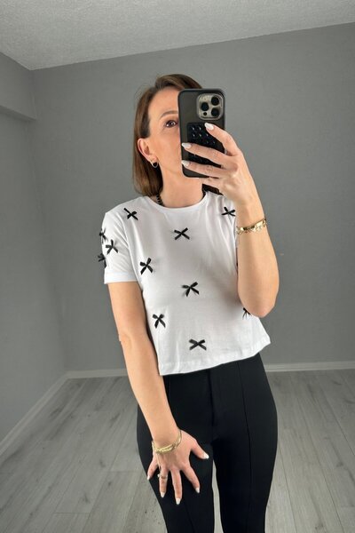 lady special Tricou crop cu detaliu panglică