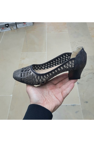 WHİTE LİNE Жіночі туфлі на класичному каблуці, спеціально розроблені для жінок з широким носом, широкою стопою та кістковими виступом.