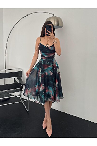 Genel Markalar Bloom Askılı Yeşil Desenli Kısa Abiye Elbise