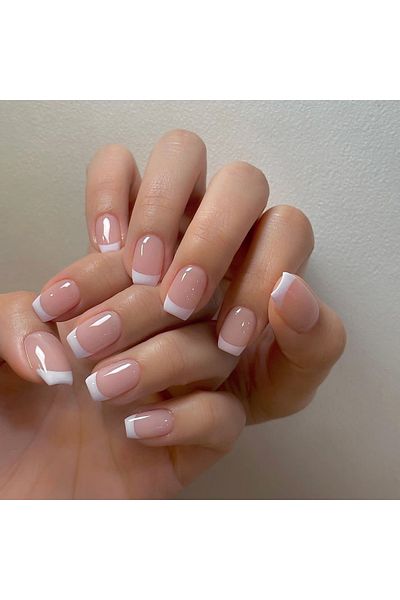 Choice 1005 24 قطعة/مجموعة أظافر صناعية قصيرة مربعة الشكل للنساء على شكل قلب عروس لطيف بأطراف فرنسية بيضاء وأظافر صناعية Y2K