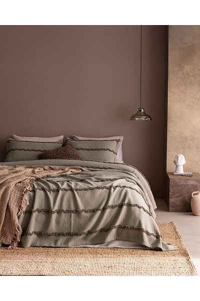 Madame Coco Rostrenen Double Cotton Bedspread - Khaki