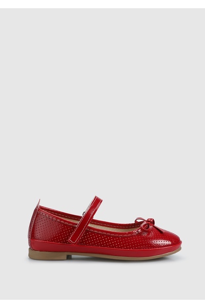 Kiddo Girl's Red Shoes