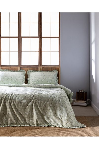 Madame Coco Jules King Size 100% Cotton Ruffle Duvet Cover Set - Saga