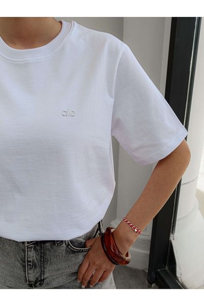 ESRAHELVACI Πρωτότυπο T-Shirt με λαιμόκοψη