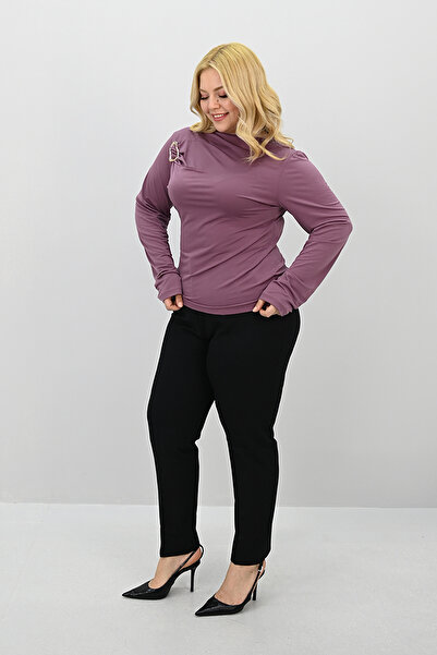 Koza Butik Women's Plus Size Accessory Detailed Draped Blouse 1924-25