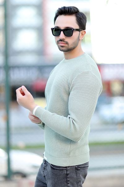JB John Borners Men's knitwear sweater light green bicycle collar knit pattern rib stripe detail - 2006