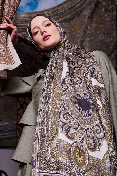 Levidor Indian Silk Shawl Black 443-01