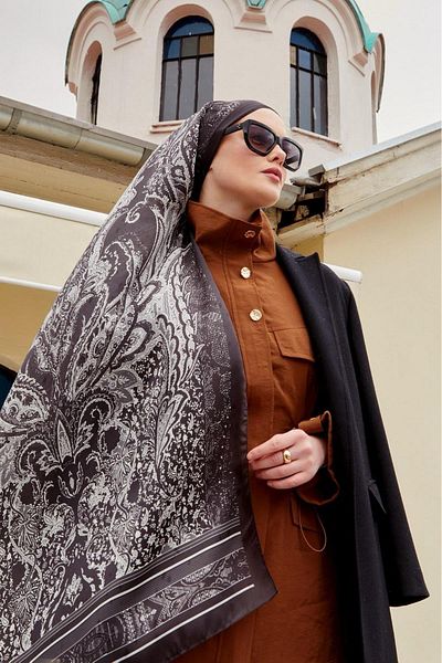 Levidor Indian Silk Shawl Black 443-15