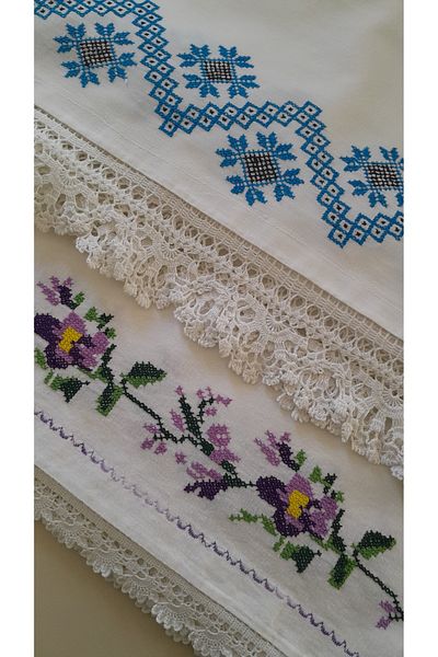 Papatyam Hand Knitted 2 Pieces Skirt (200X100) Cross Stitch Handwork Lace/Handcrafted Dowry Lace/Hand Embroidery/Vintage