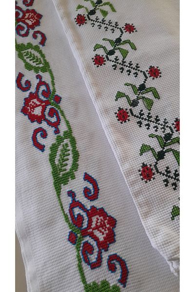 Papatyam Hand Knitting: Skirt 200X100 + Etamine Embroidered Lace / Dowry / Hand Embroidered Vintage