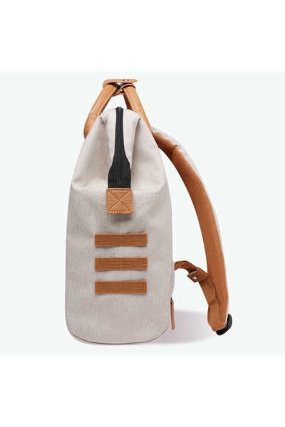 Cabaia Beige City Backpack Cabaia Adventurer M Arequipa