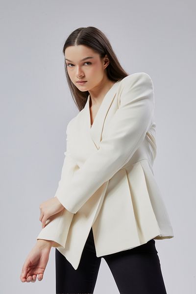 Bolivente Ecru Regular Fit Pleat Detailed Blazer Jacket