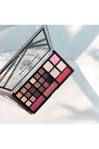 MAYDREAM Eyeshadow and blusher palette
