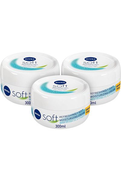 NIVEA Soft Refreshing and Moisturizing Cream, 3 x 300ml Jar