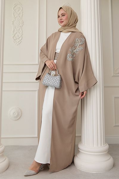 InStyle عباية فستان بأكمام الخفاش وياقة بيج