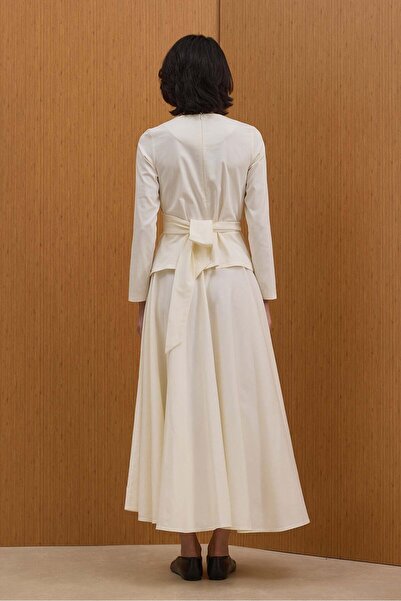 Tailors Room Tie Detailed Suit - Ecru