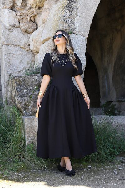 bytugcekaya Μαύρη φούστα με μπαλόνι με μανίκια συσκευασμένο στο πλάι