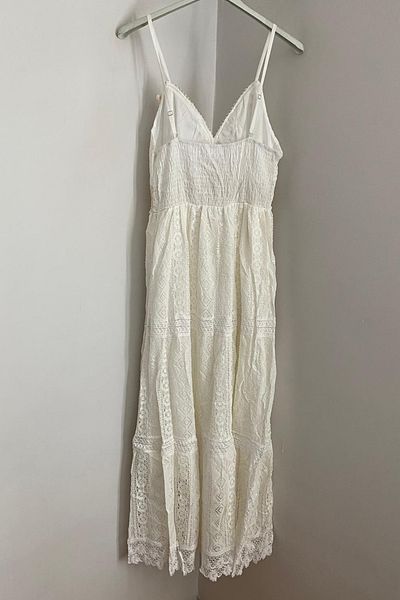 AYASOFYA OTANTIK Rochie de damă, albă italiană, cu bretele ajustabile, căptușită, din dantelă, cu detaliu cu ciucuri
