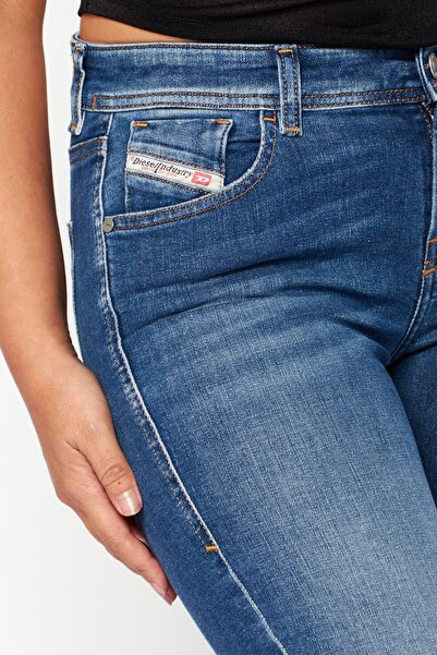 Diesel Women 2017 SLANDY Super Skinny Fit Wash Stretchable Denim, Blue